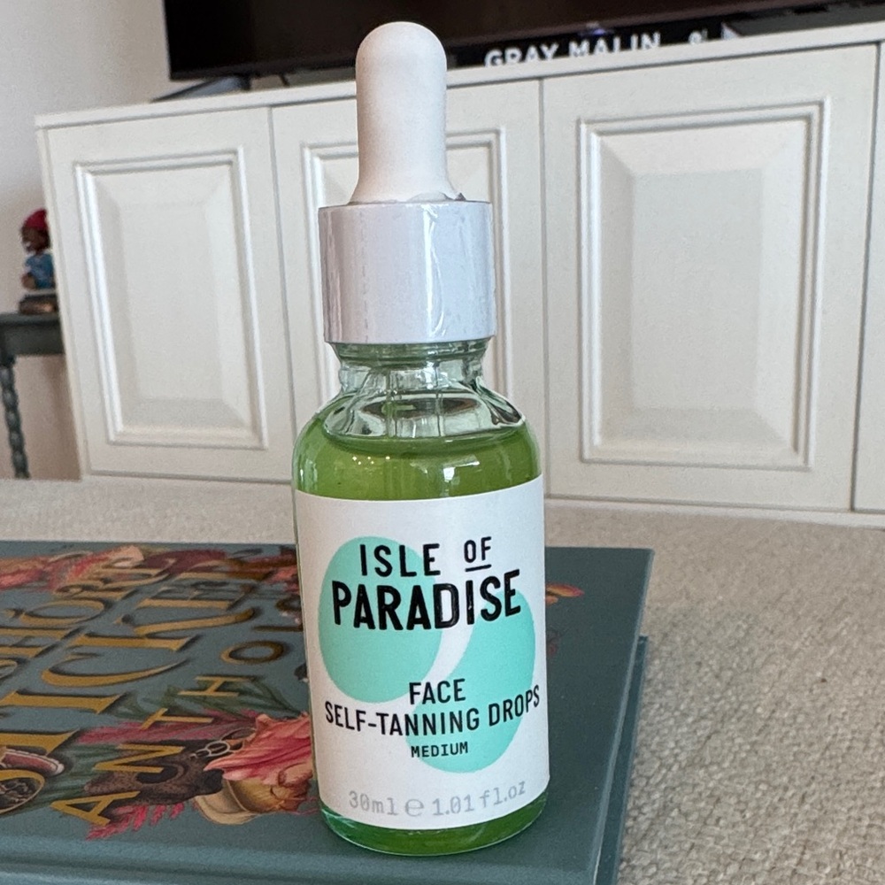 Isle of Paradise Face Self-Tanning Drops Medium